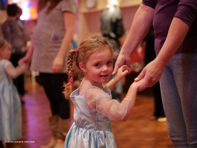 Adema Dance Center - Hofbal voor Prinsen en Prinsessen 2016